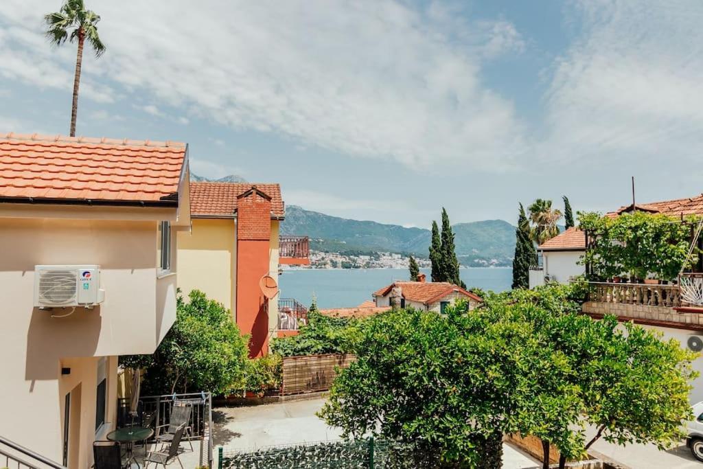 Ferienwohnung Charmy Studio Lux Herceg Novi Exterior foto