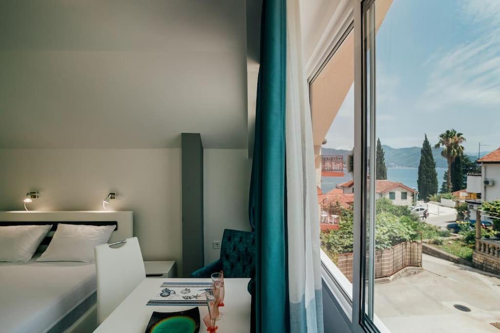 Ferienwohnung Charmy Studio Lux Herceg Novi Exterior foto